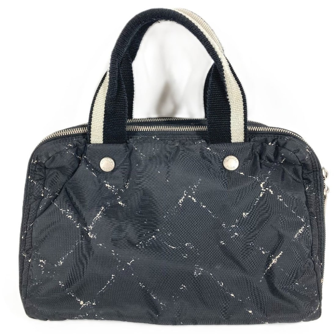 CHANEL (Chanel) Old Travel Line Handbag Pouch Bag Nylon Men's Women's Black: --- Catalog ---Category: SizeSize (HxWxD): 19cm x 29cm x 14.5cm / 7.48'' x 11.41'' x 5.7''Category: DesignType: HandbagColor: BlackGender: Men,Women,UnisexMaterial: Nylon Category: GeneralLine: Travel