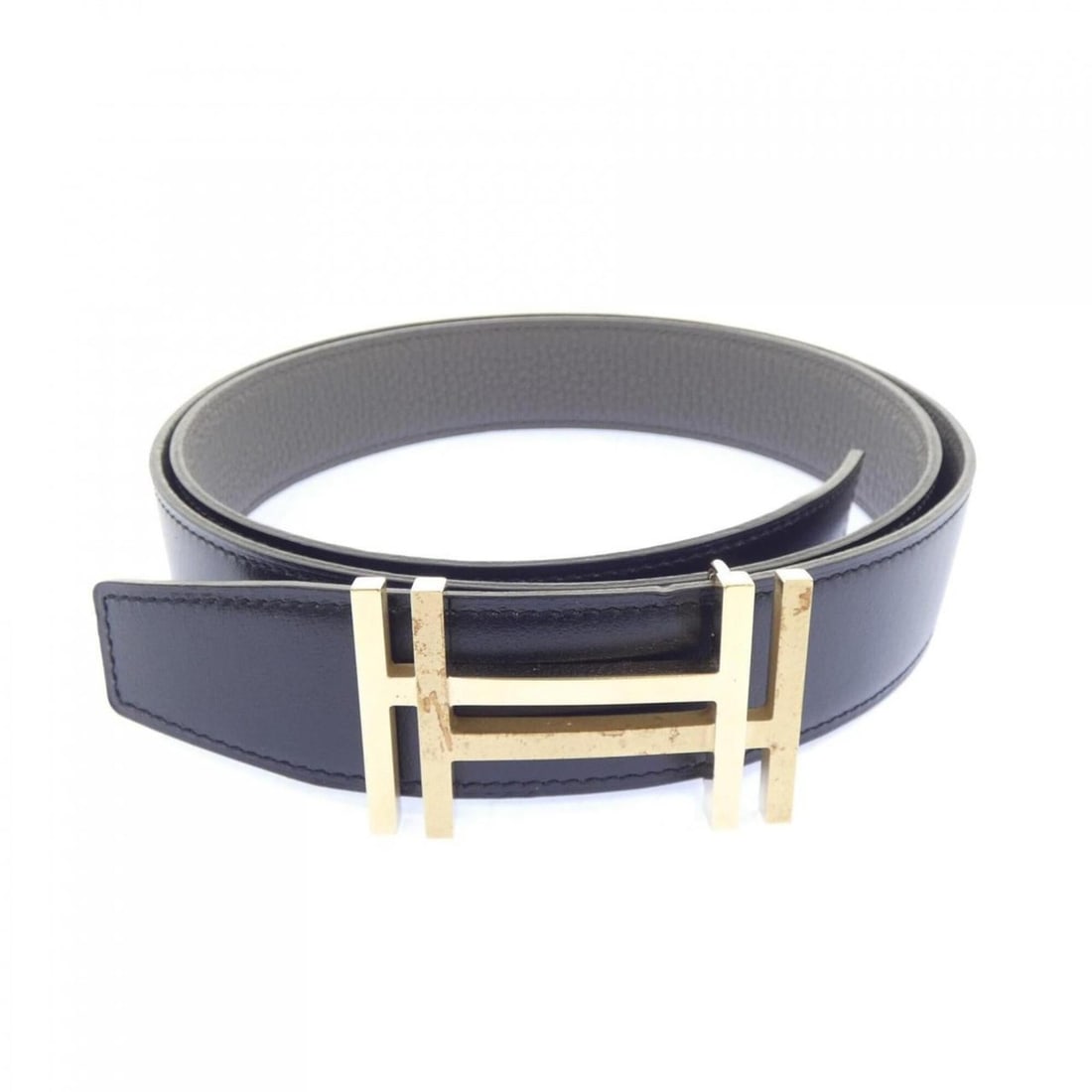Hermes H AU CARRE Reversible Belt (Size 32): --- Catalog ---Category: SizeWidth: 3cm / 1.18''Length: 93cm - 98cm / 36.61'' - 38.58''Category: DesignType: Standard beltColor: Black, GrayGender: MenCategory: GeneralBrand: Hermes--- Item List ---Se