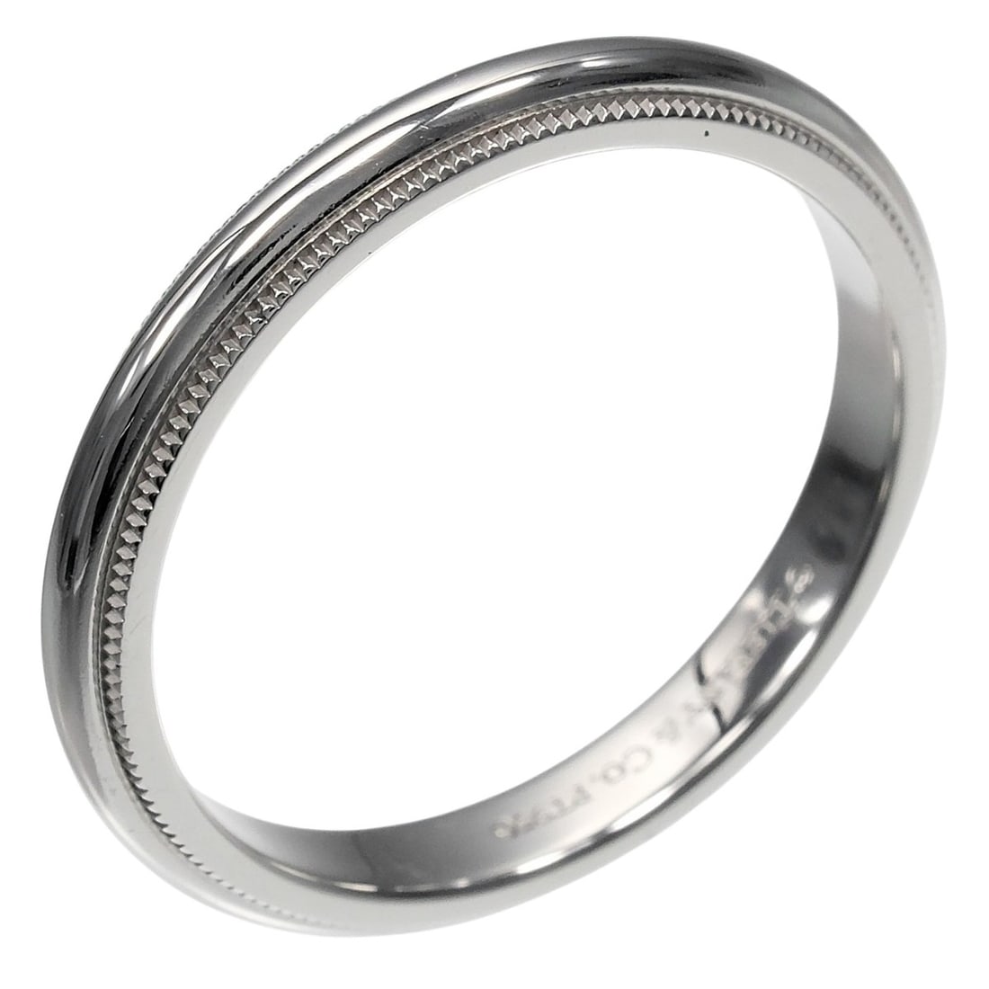 Tiffany & Co. Together Milgrain Ring, Size 16, 3mm band, Pt950 Platinum, Approx. 5.37g.: --- Catalog ---Category: SizeJP Size: 16US Size: 8Category: DesignType: Band ringColor: SilverGender: MenMaterial: Platinum 950Category: GeneralBrand: Tiffany--- Item List ---Section: ConditionRanking