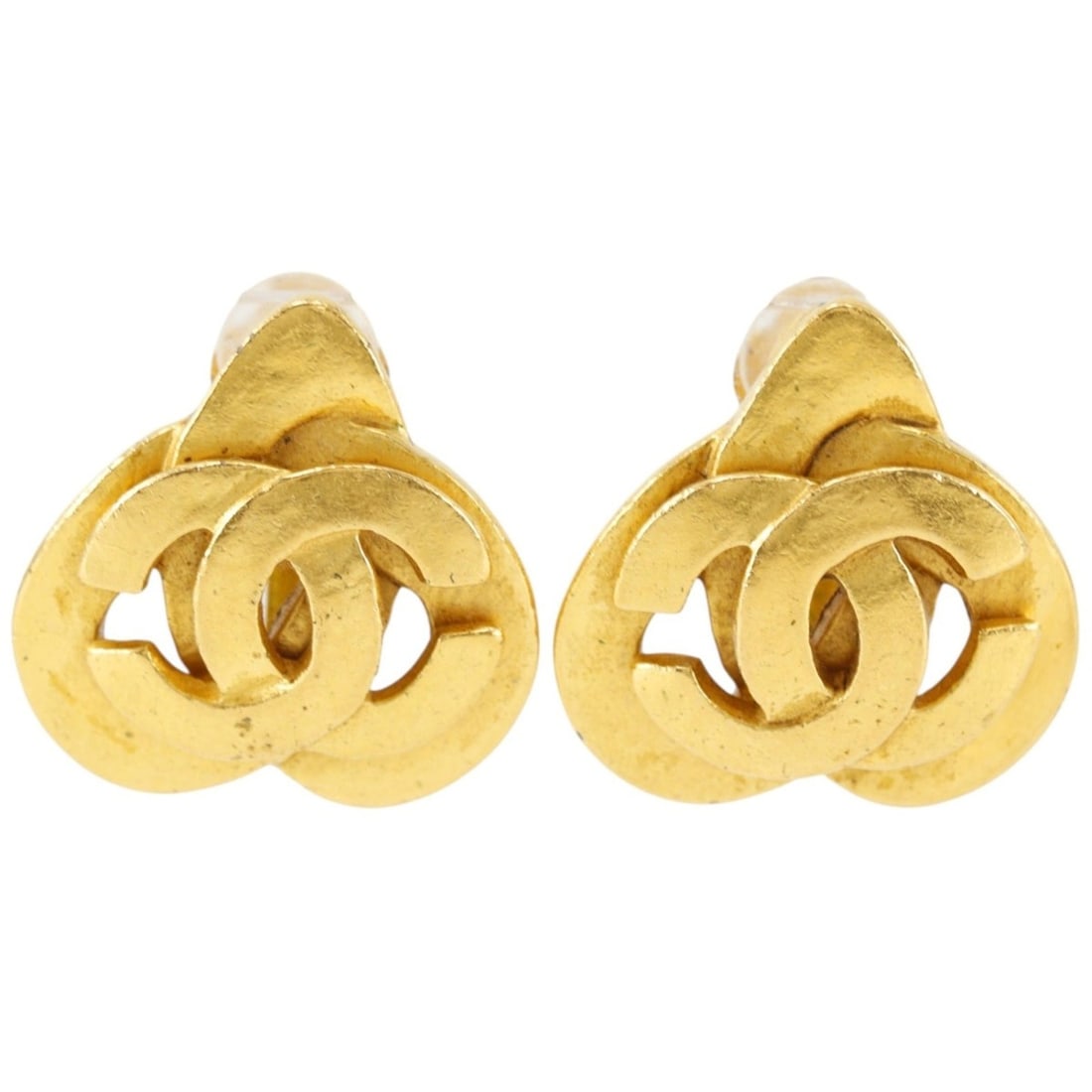 Chanel Coco Mark Earrings, Gold Plated, 1997, 97P, Approx. 20.0g, Women's.: --- Catalog ---Category: SizeSize (HxWxD): 25.00mm x 26.00mm / 0.98'' x 1.02''Category: DesignType: Clip earringsColor: GoldGender: WomenMaterial: Gold platingCategory: GeneralBrand: Chanel--- Item Li