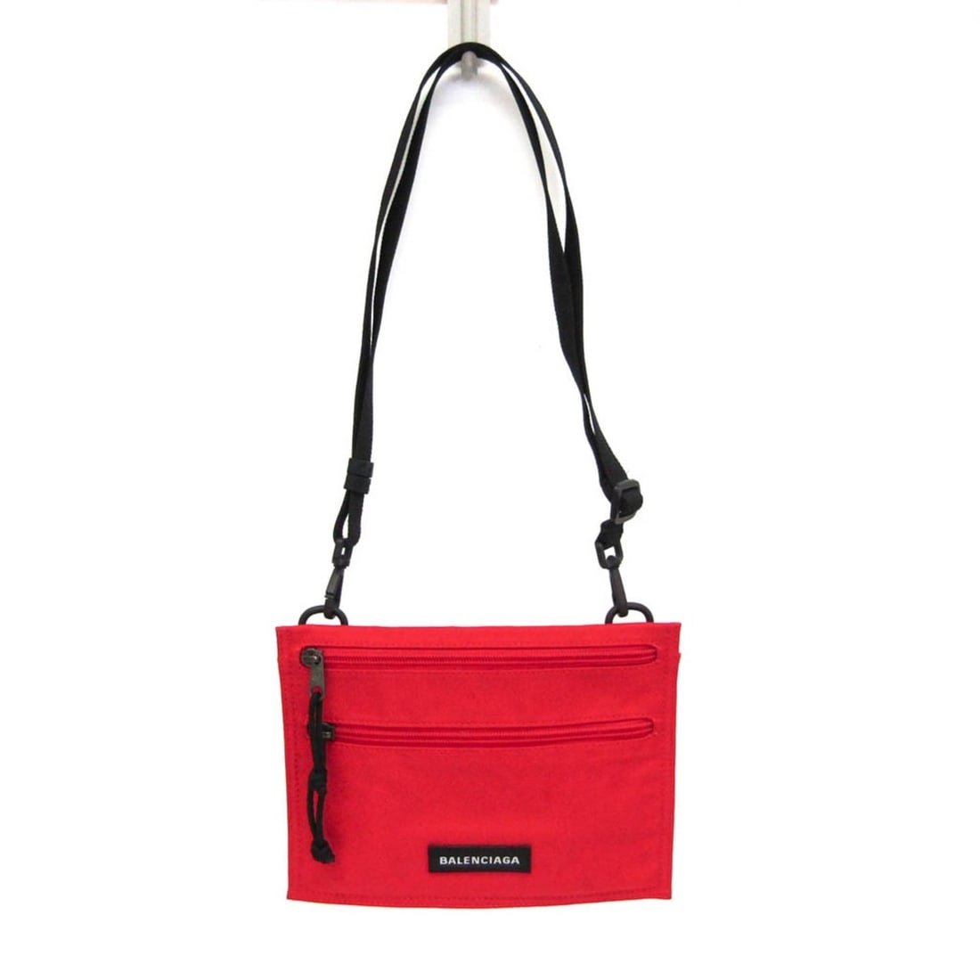 Balenciaga Explorer Shoulder Pouch 618379 Men,Women Nylon Pouch,Shoulder Bag Red Color: --- Catalog ---Category: SizeSize (HxWxD): 17.5cm x 23cm / 6.88'' x 9.05''Strap Length: 70cm - 124cm / 27.55'' - 48.81''Category: DesignType: Pouch, Shoulder bagColor: Red colorGender: Men,WomenClosur