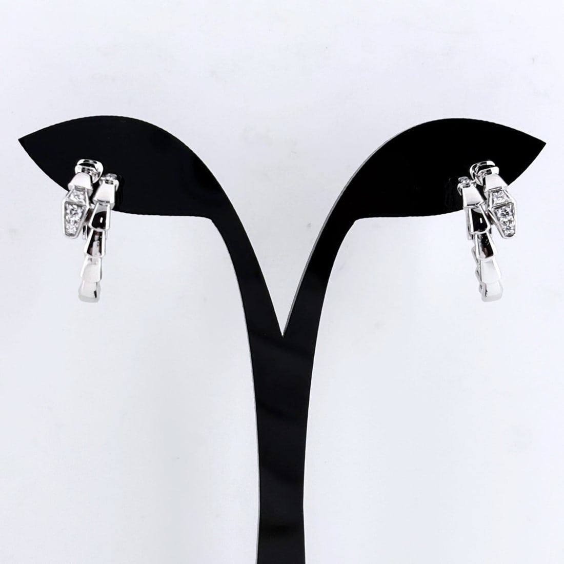 Bulgari BVLGARI Serpenti Viper Earrings, Small Diamond 750 Diamond, Women's