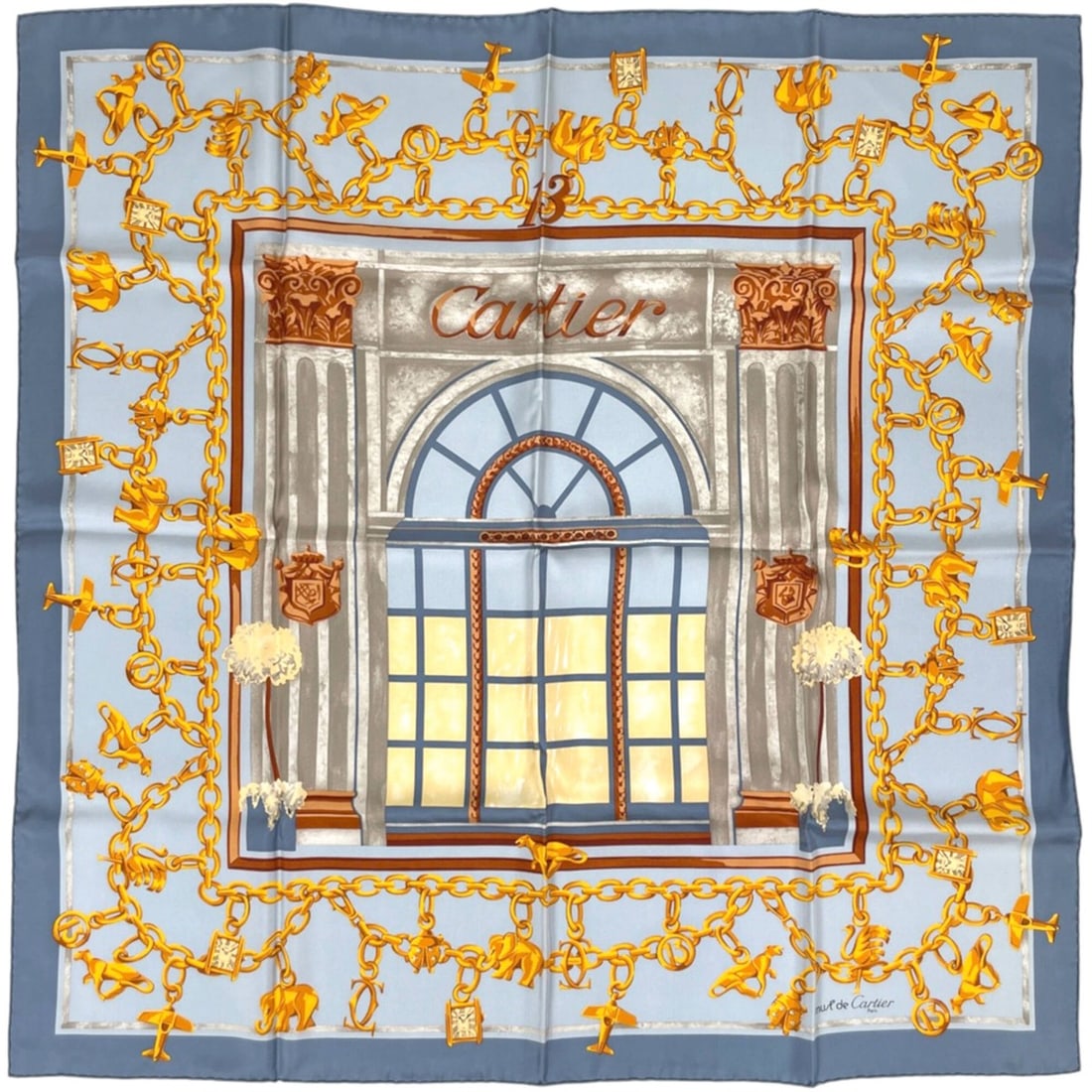 Cartier scarf/muffler, silk, blue, for women.: --- Catalog ---Category: SizeSize (LxW): 89cm x 87cm / 35.03'' x 34.25''Category: DesignType: ScarfColor: BlueGender: WomenMaterial: Silk Category: GeneralBrand: Cartier--- Item List ---Section: Condi