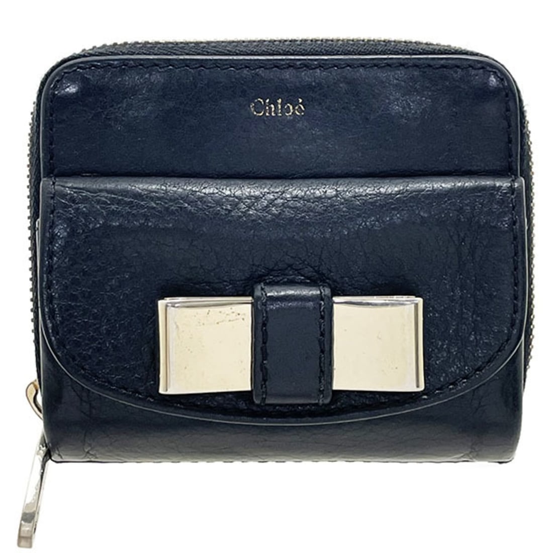Chloé Chloe Lily Zip Wallet Leather Black 3P0503 Ribbon Round Bi-fold Compact: --- Catalog ---Category: SizeSize (HxWxD): 9.5cm x 10.5cm x 3cm / 3.74'' x 4.13'' x 1.18''Category: DesignType: Wallet (bi-fold)Color: BlackGender: WomenMaterial: Leather Category: GeneralMPN: 3P0503B
