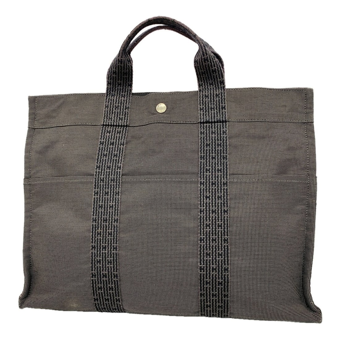 Hermes Herline MM Nylon Tote Bag, Gray, Men's/Women's, P3349961: --- Catalog ---Category: SizeSize (HxWxD): 33cm x 43cm x 10.5cm / 12.99'' x 16.92'' x 4.13''Category: DesignType: Tote bagColor: GrayGender: Men,WomenMaterial: Nylon Hardware Color: SilverCategory: Ge