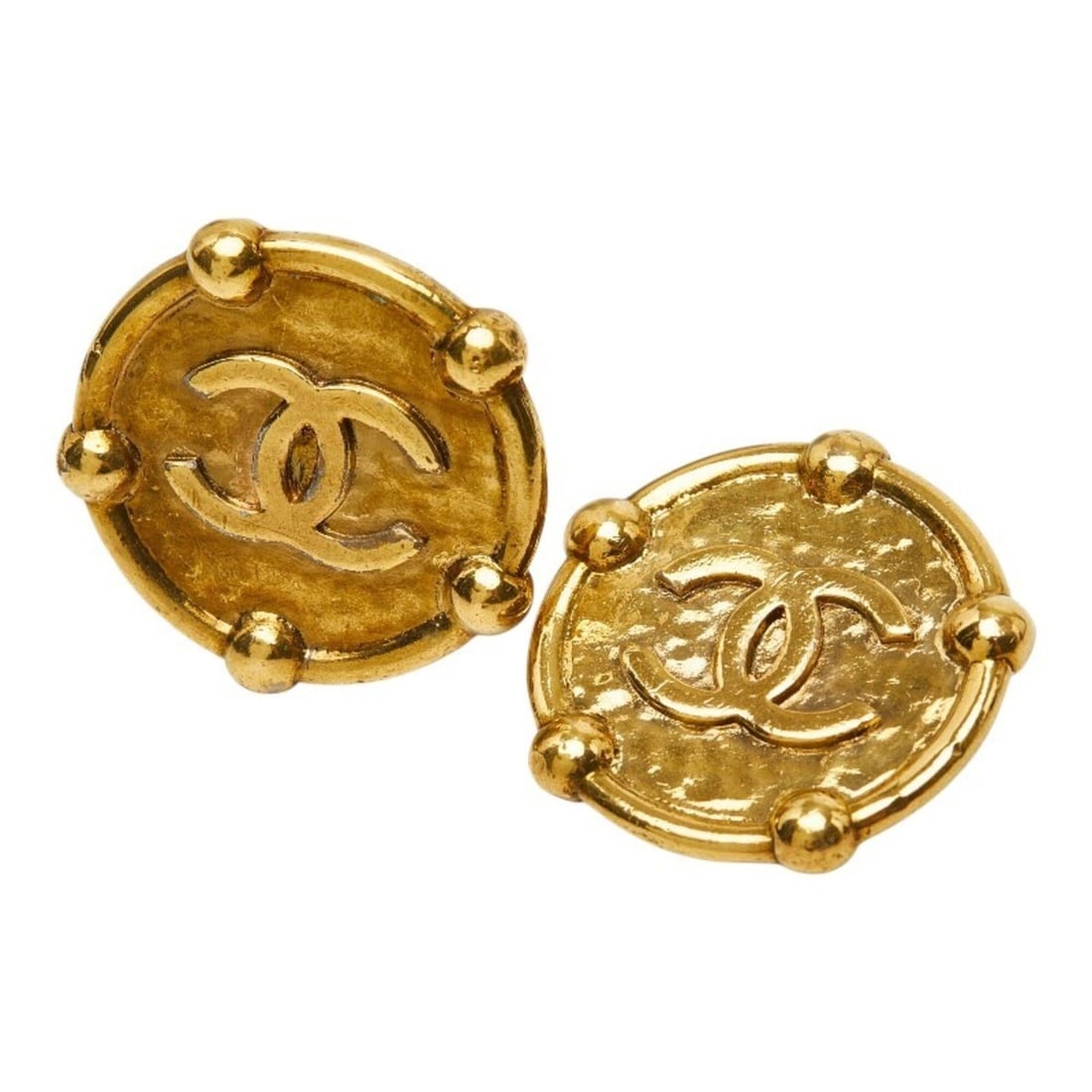 Chanel Coco Mark Vintage Earrings, Size 25, Gold Plated, Women's CHANEL: --- Catalog ---Category: SizeStone Size (HxW): 38.90mm x 39.30mm / 1.53'' x 1.55''Category: DesignColor: GoldGender: WomenSeason: VintageCategory: GeneralBrand: Chanel--- Item List ---Section: Conditi