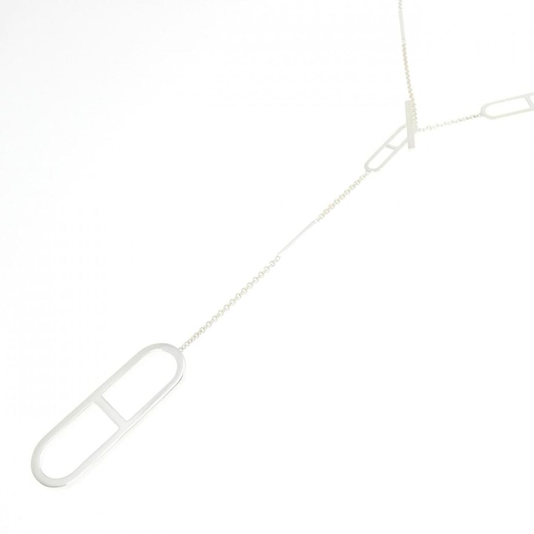 Hermes Hermès Ever Chaine d'Ancre Necklace: --- Catalog ---Category: SizePendant Size: 60mm x 20mm / 2.36'' x 0.78''Neck Circumference: 75 cm / 29.52''Category: DesignGender: Men,WomenMaterial: Silver 925Pendant Type: PendantNecklace Type: Neck