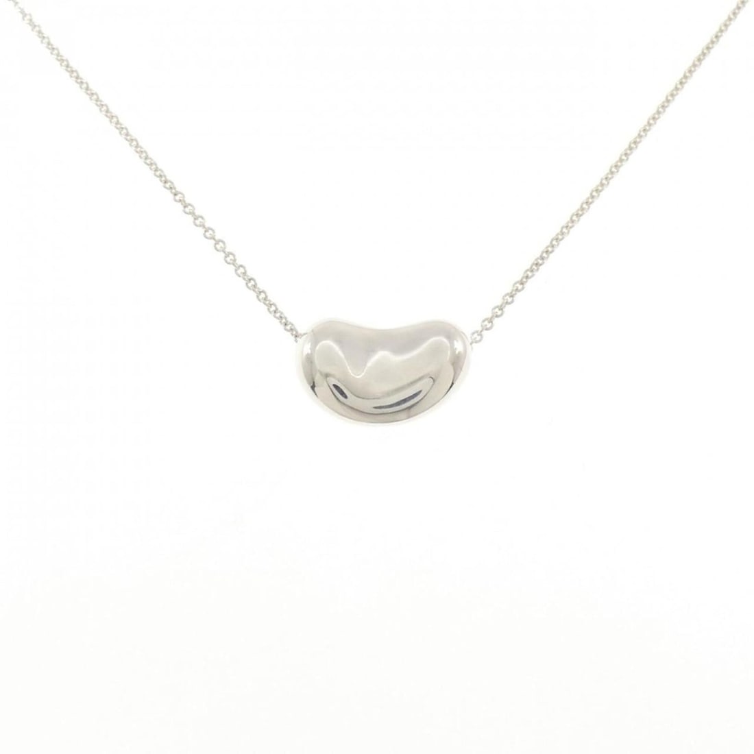 Tiffany Beans Necklace: --- Catalog ---Category: SizePendant Size: 13mm x 20.7mm / 0.51'' x 0.81''Neck Circumference: 41 cm / 16.14''Category: DesignColor: SilverGender: WomenMaterial: Silver 925Pendant Type: