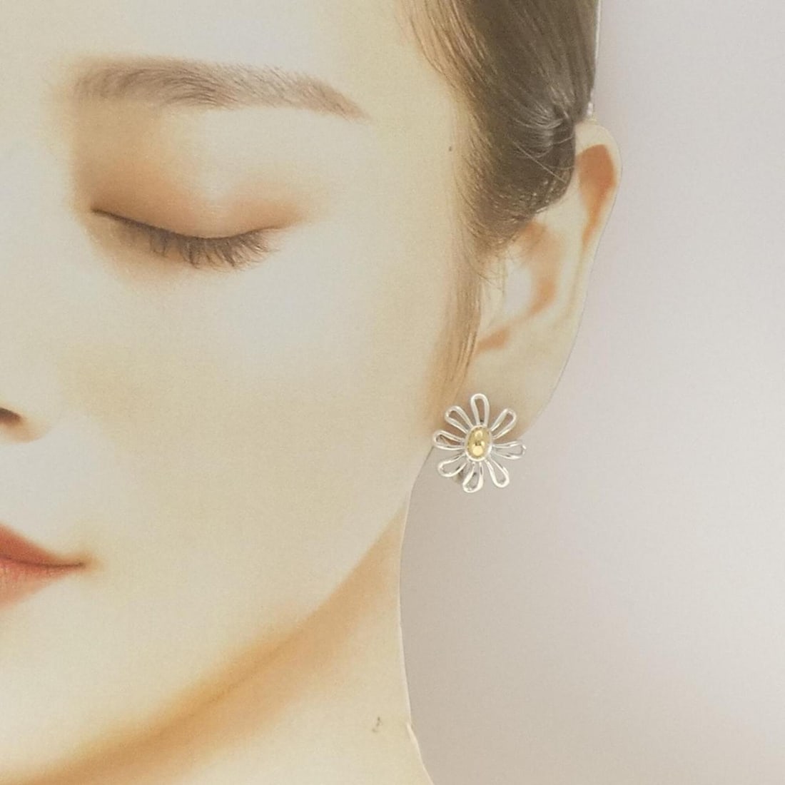 Tiffany Daisy Earrings - 4