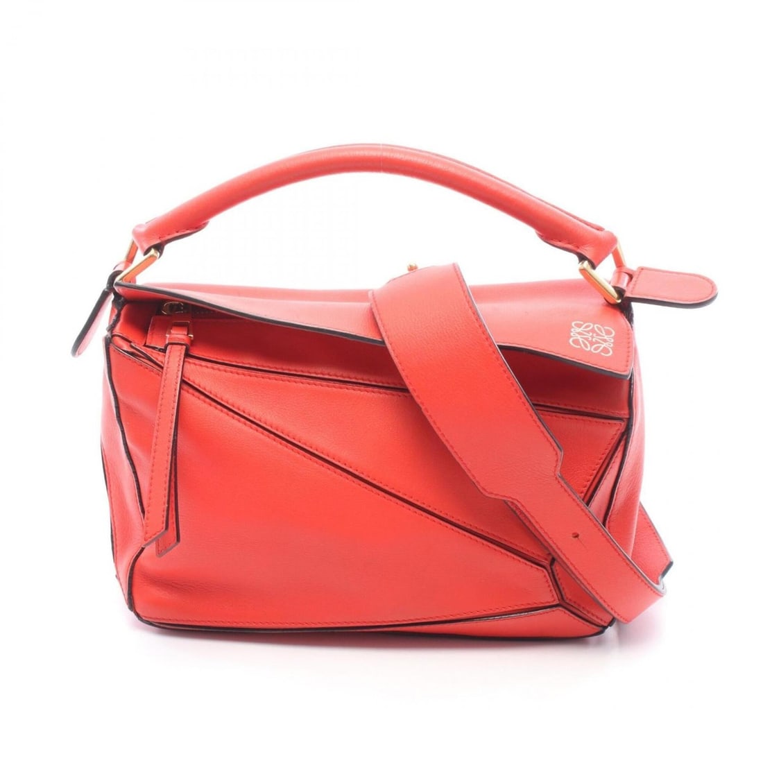 Loewe PUZZLE BAG SMALL - 2-way handbag, leather, women's, red.: --- Catalog ---Category: SizeSize (HxWxD): 15cm x 24cm x 10.5cm / 5.9'' x 9.44'' x 4.13''Category: DesignType: HandbagColor: Red colorGender: WomenMaterial: Leather Category: GeneralBrand: Loewe--- It