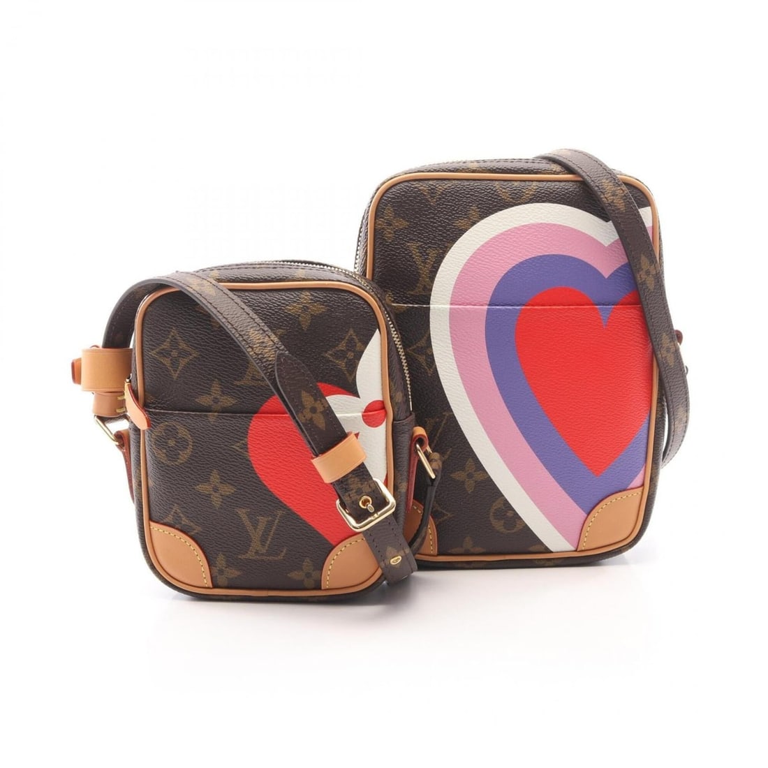 Louis Vuitton Panam Set Game On Monogram Shoulder Bag/Handbag, Coated Canvas and Leather, Women's,: --- Catalog ---Category: SizeSize (HxWxD): 19cm x 14cm x 5cm / 7.48'' x 5.51'' x 1.96''Category: DesignType: Handbag, Shoulder bagColor: Brown, Monogram, Multi-colorGender: WomenMaterial: Monogram , L