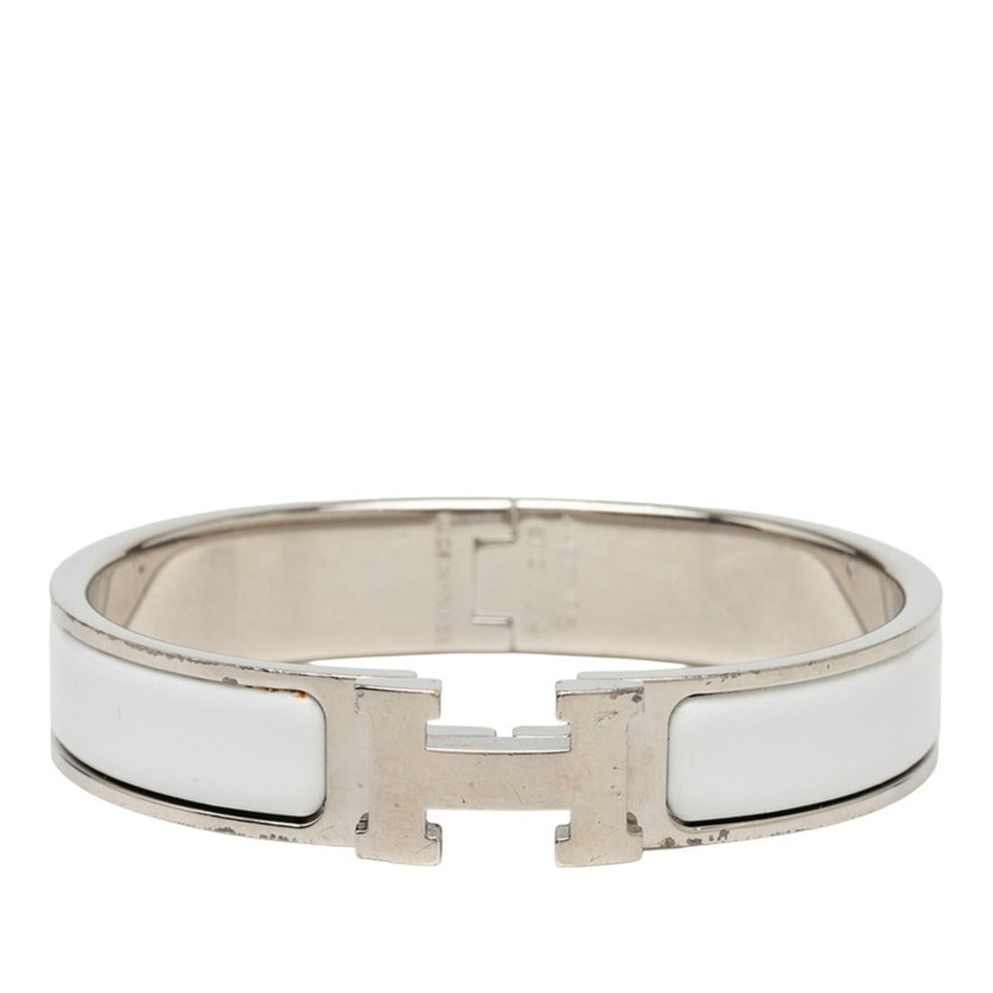 Hermes Click H PM Bracelet Bangle Silver White Metal Enamel Women's HERMES: --- Catalog ---Category: SizeLength: 15.6cm / 6.14''Category: DesignType: Charm braceletColor: Silver, WhiteGender: WomenMaterial: Enamel, MetalCategory: GeneralBrand: Hermes--- Item List ---Section: 