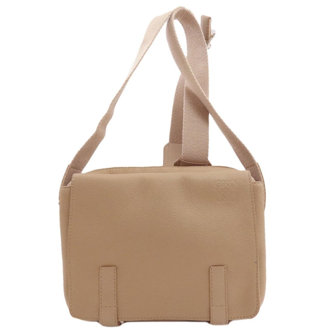 Loewe Long Shoulder Military Messenger Bag, Calfskin, Women's LOEWE: --- Catalog ---Category: SizeSize (HxWxD): 17.5cm x 24cm x 9.5cm / 6.88'' x 9.44'' x 3.74''Category: DesignType: Shoulder bagColor: BrownGender: WomenCategory: GeneralBrand: Loewe--- Item List ---Sect