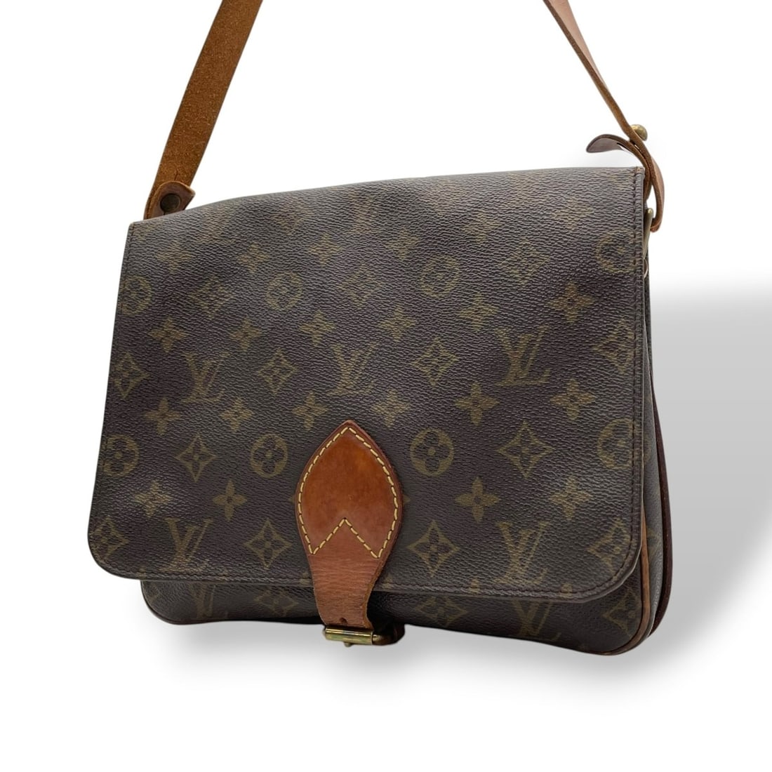Louis Vuitton Monogram Cartouchiere Shoulder Bag, Crossbody Pouch, Brown, Gold Hardware, Women's,: --- Catalog ---Category: SizeSize (HxWxD): 21cm x 25cm x 8cm / 8.26'' x 9.84'' x 3.14''Category: DesignType: Pochette, Shoulder bagColor: Brown, MonogramGender: WomenMaterial: Monogram , Leather Categ