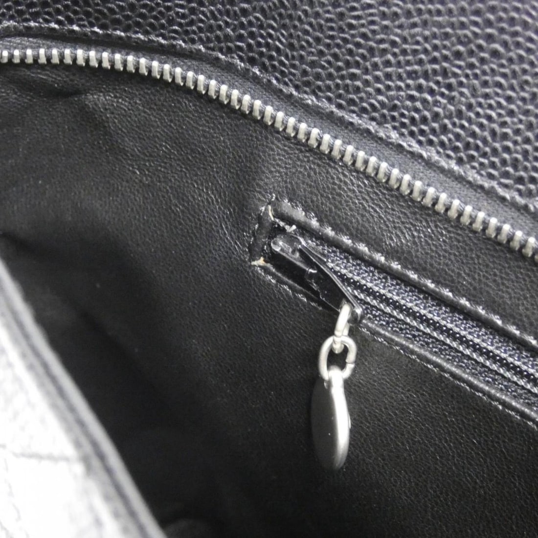 Chanel Reissue Tote 1804 Handbag - 10