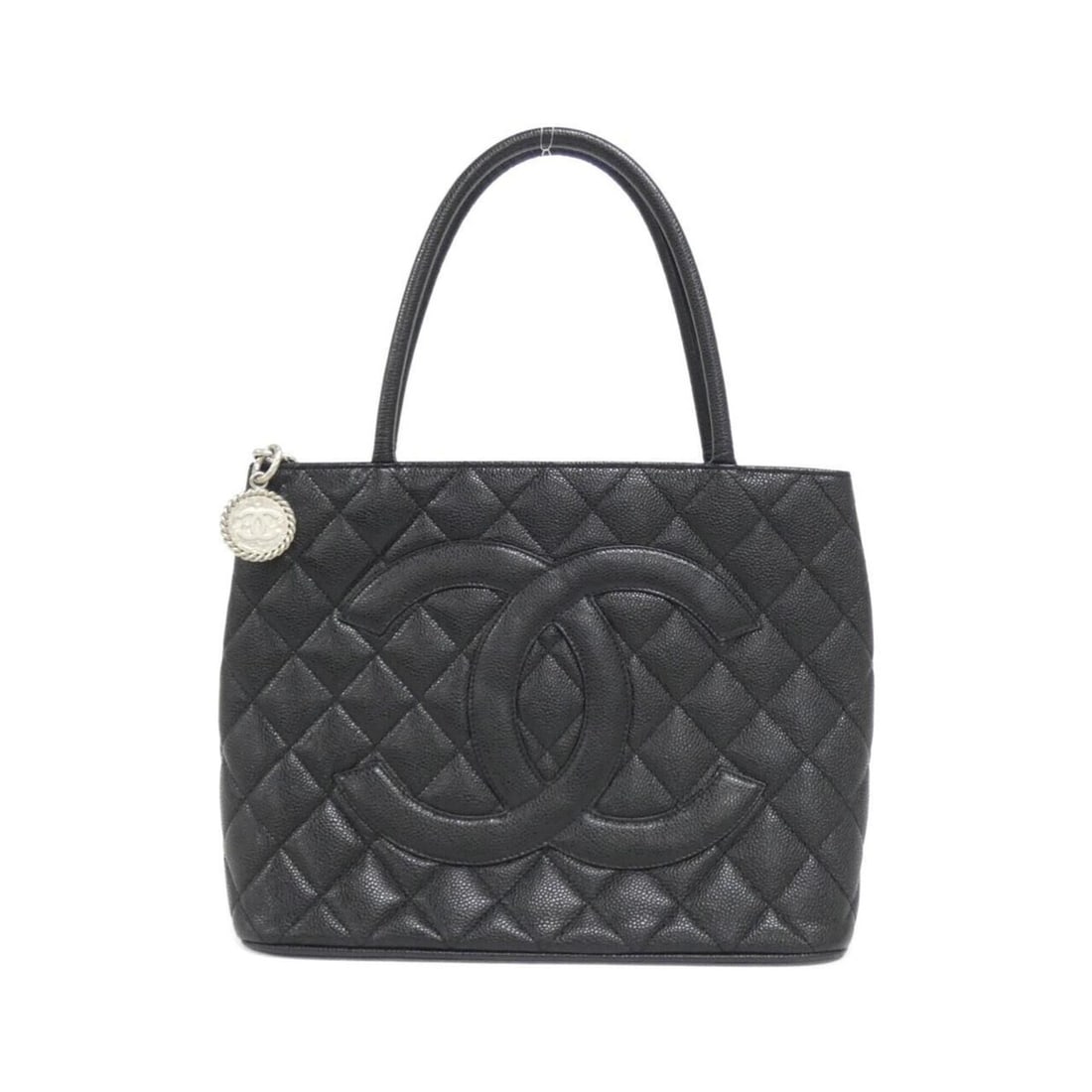 Chanel Reissue Tote 1804 Handbag: --- Catalog ---Category: SizeWeight: 780g / 1.71lb.Size (HxWxD): 25cm x 30cm x 14cm / 9.84'' x 11.81'' x 5.51''Handle Length: 42cm / 16.53''Category: DesignType: HandbagColor: BlackGender: WomenMateri