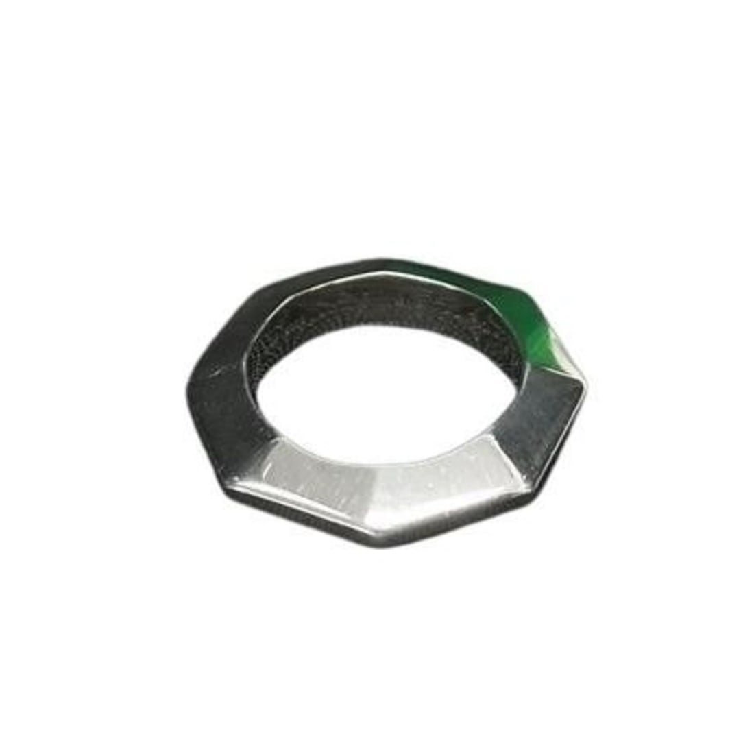 BOTTEGA VENETA Octagon Ring, Silver (Ag925), Men's: --- Catalog ---Category: SizeJP Size: 17US Size: 8.5Category: DesignColor: SilverStyle: FashionGender: MenMaterial: Silver 925Category: GeneralBrand: Bottega VenetaCountry of Origin: Italy--- Item