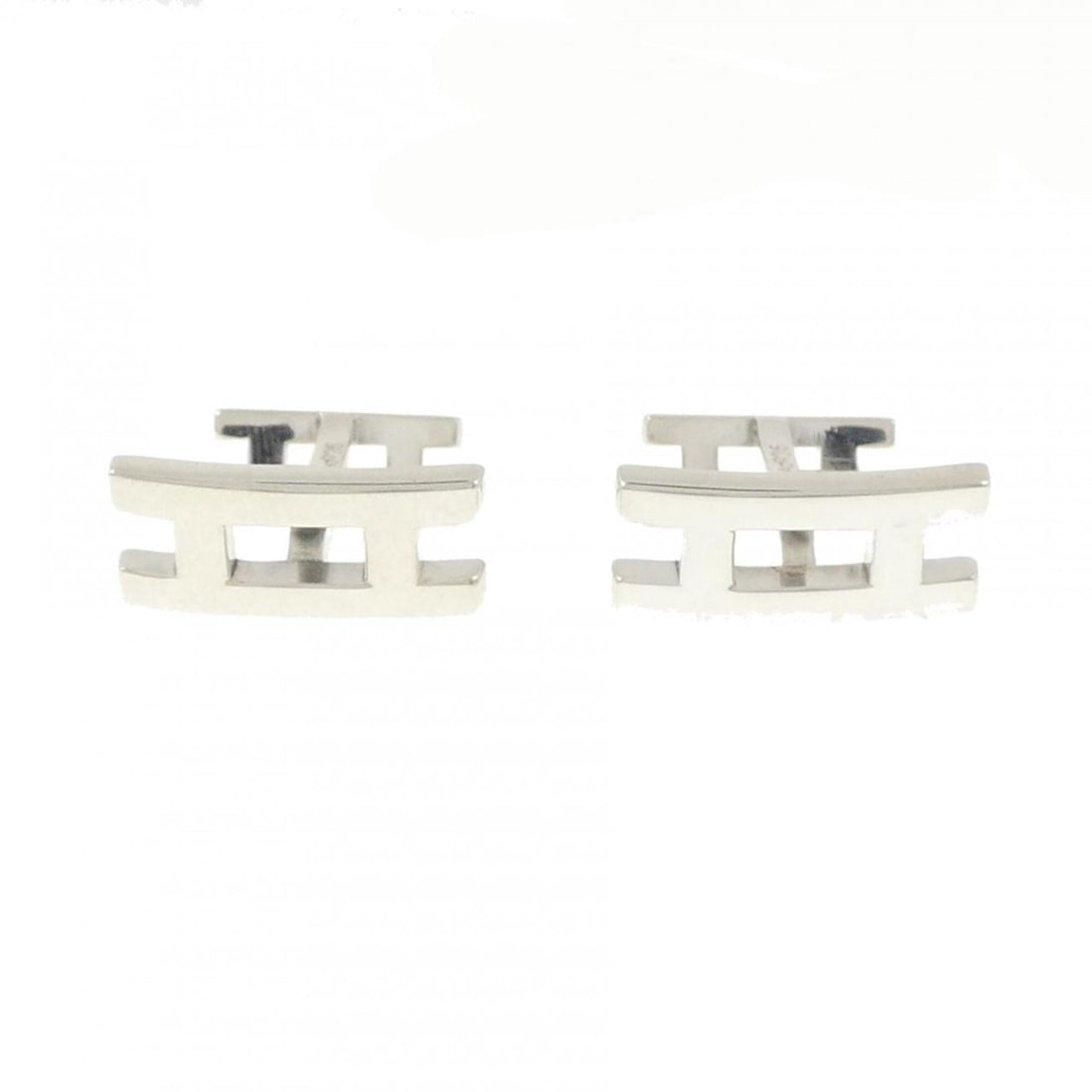 Hermes Parallel Cufflinks: --- Catalog ---Category: SizeSize (HxWxD): 7.30mm x 16.80mm / 0.29'' x 0.66''Category: DesignType: CufflinksColor: SilverGender: WomenMaterial: Silver 925Category: GeneralBrand: Hermes--- Item List --
