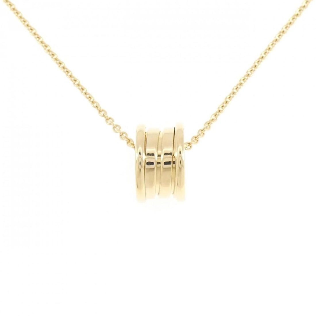 Bvlgari B.zero1 necklace: --- Catalog ---Category: SizeWidth: 1.7mm / 0.07''Weight: 12.3g / 0.43oz.Pendant Size: 14.7mm x 8.8mm / 0.57'' x 0.34''Neck Circumference: 41 cm / 16.14''Category: DesignGender: WomenMaterial: Yellow 