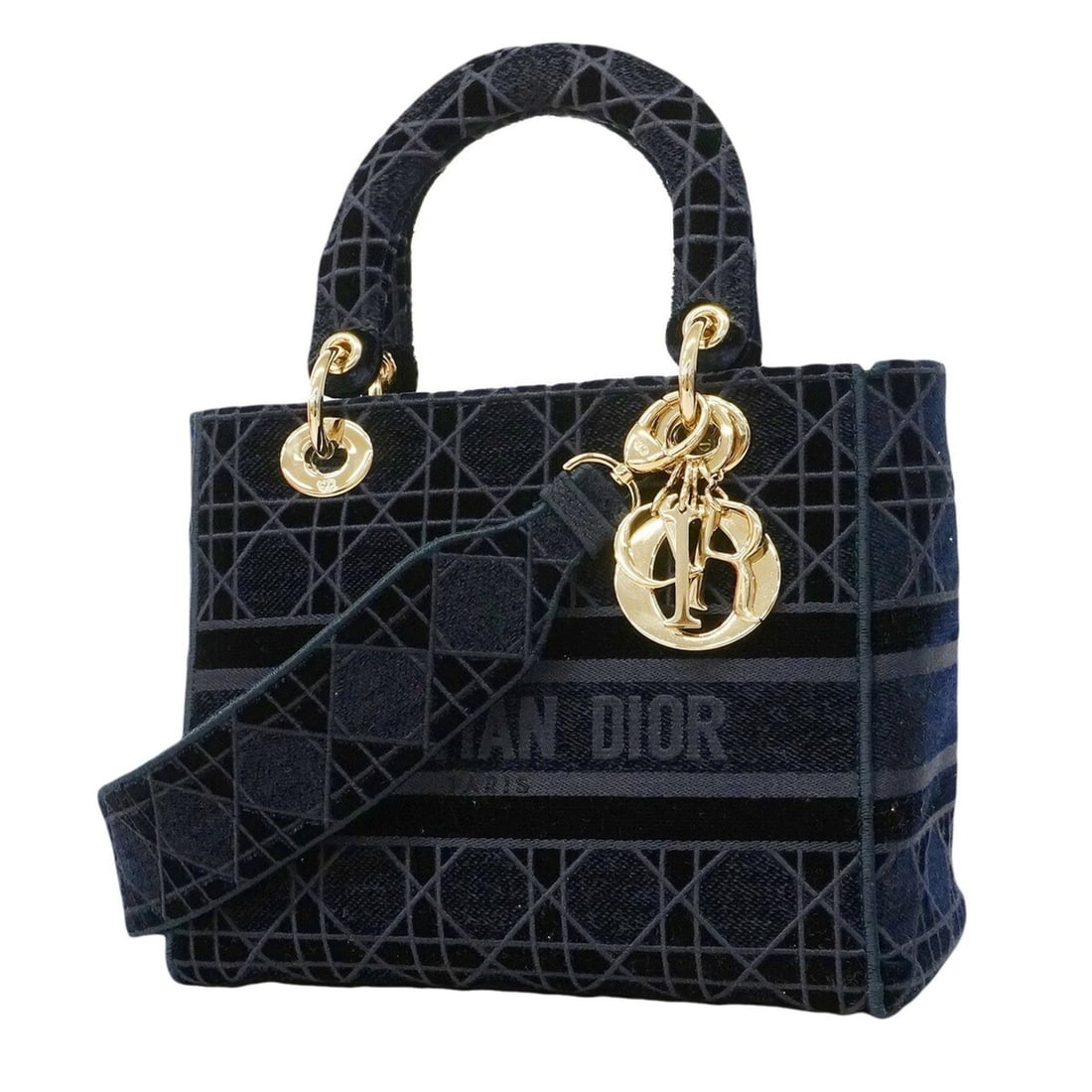 Christian Dior handbag, Cannage Lady D-Light velour navy champagne 2-way bag for women.: --- Catalog ---Category: SizeSize (HxWxD): 20cm x 23cm x 12cm / 7.87'' x 9.05'' x 4.72''Category: DesignType: HandbagColor: NavyGender: WomenCategory: GeneralBrand: Christian Dior--- Item List ---Sect