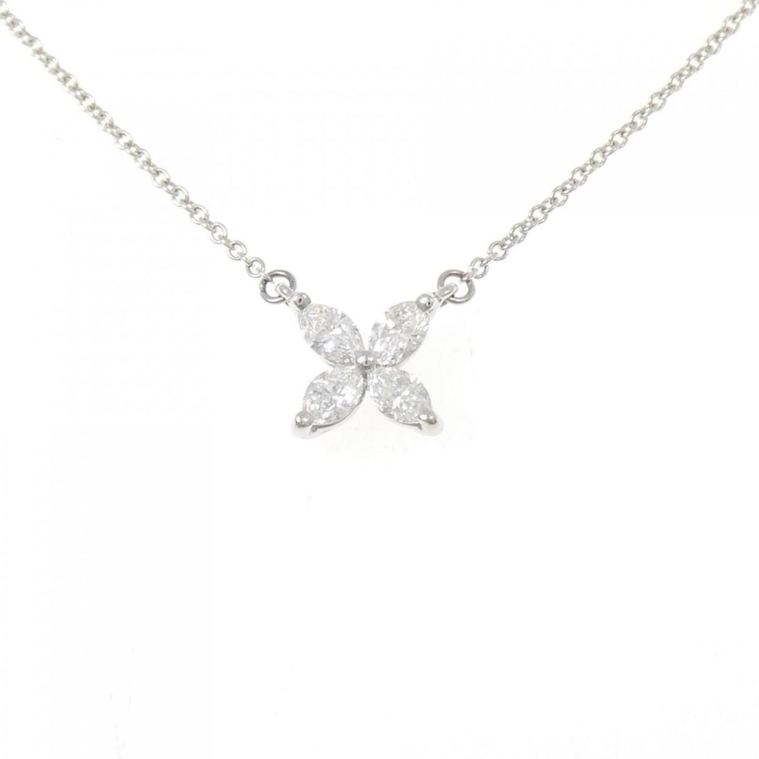 Tiffany Victoria Small Necklace: --- Catalog ---Category: SizePendant Size: 7.8mm x 7.6mm / 0.3'' x 0.29''Neck Circumference: 41 cm / 16.14''Category: DesignColor: PlatinumGender: WomenMaterial: Platinum 950Pendant Type: