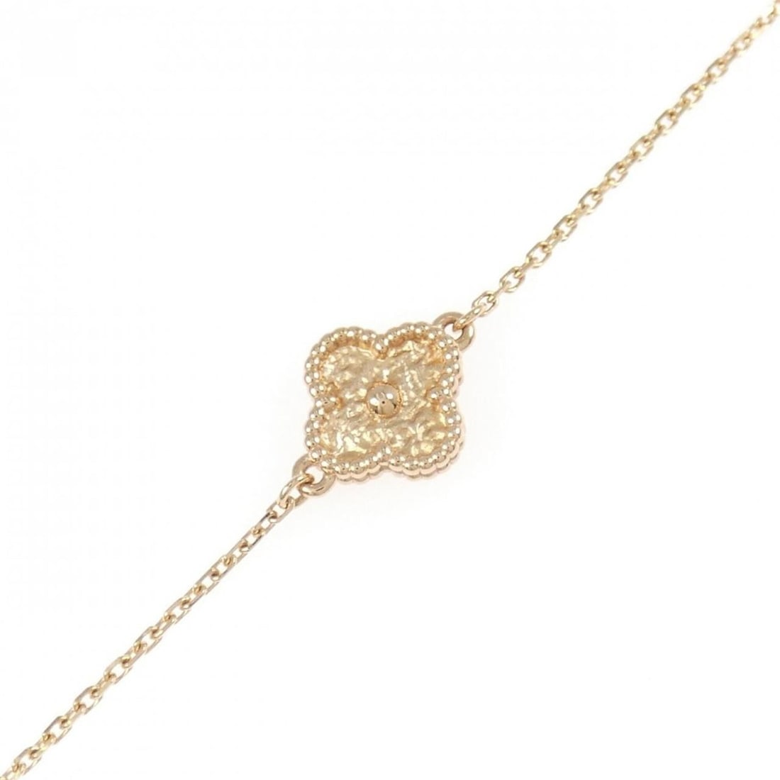 Van Cleef & Arpels Sweet Alhambra Bracelet: --- Catalog ---Category: SizeLength: 16cm - 17.5cm / 6.29'' - 6.88''Category: DesignType: Charm braceletColor: Pink goldGender: WomenMaterial: Pink gold (18K)Category: GeneralMPN: VCARO8DC00Brand: Van