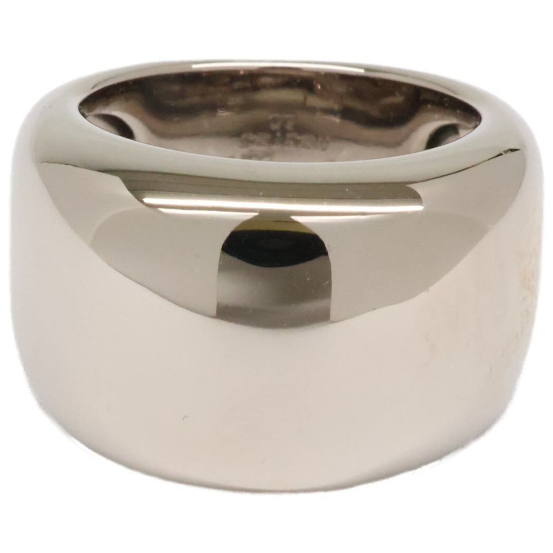 Cartier Nouvelle Vague Ring, size 50, white gold, newly polished, for women.: --- Catalog ---Category: SizeUS Size: 5.5Brand Size: 50Category: DesignType: Band ringGender: WomenMaterial: White gold (18K)Category: GeneralBrand: Cartier--- Item List ---Section: ConditionRanking: 