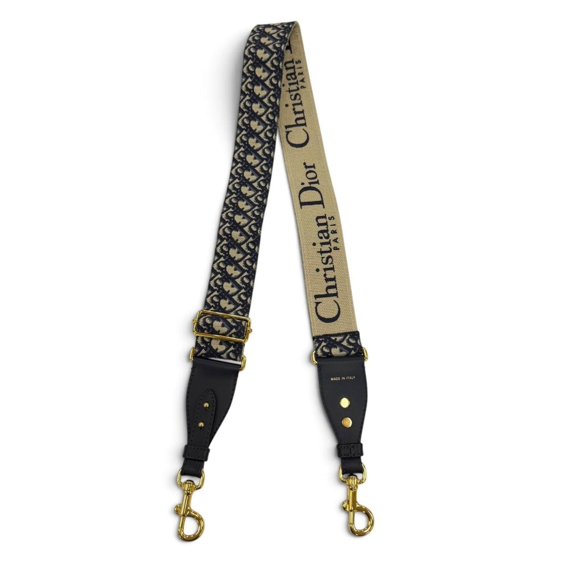Christian Dior S8558CTZQ Oblique Embroidery Shoulder Strap Canvas Leather Current Model Navy Made in: --- Catalog ---Category: SizeSize (HxWxD): 124cm x 5cm / 48.81'' x 1.96''Category: DesignType: StrapColor: NavyGender: WomenMaterial: Canvas, LeatherCategory: GeneralMPN: S8558CTZQBrand: Christian Dio