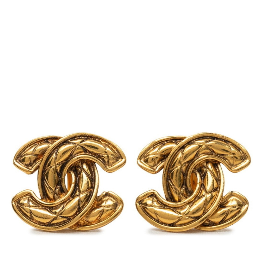 Chanel Vintage Matelassé Coco Mark Earrings, Gold Plated, Women's CHANEL: --- Catalog ---Category: SizeSize (HxWxD): 25.10mm x 29.80mm / 0.99'' x 1.17''Category: DesignType: Clip earringsColor: GoldGender: WomenMaterial: Gold platingCategory: GeneralBrand: Chanel--- Item Li