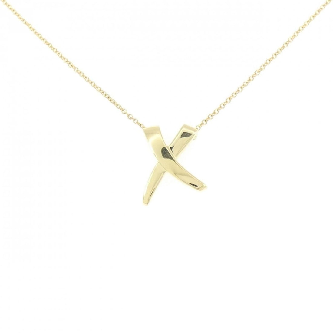 Tiffany Kiss Necklace: --- Catalog ---Category: SizePendant Size: 15.4mm x 12.1mm / 0.6'' x 0.47''Neck Circumference: 41 cm / 16.14''Category: DesignGender: WomenMaterial: Yellow gold (18K)Pendant Type: PendantNecklace