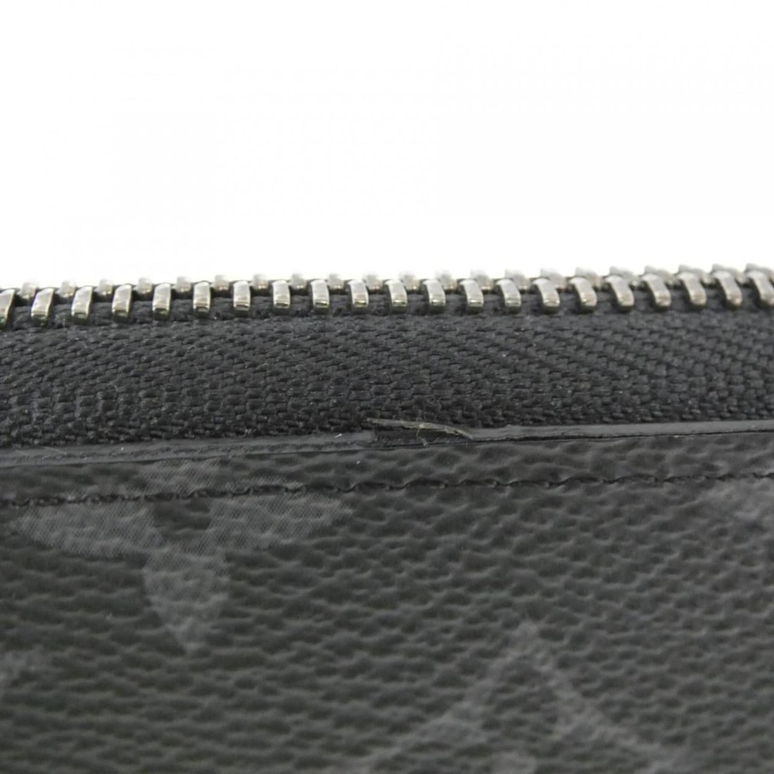 Louis Vuitton Monogram Eclipse Zippy Wallet Horizontal M11611 - 5