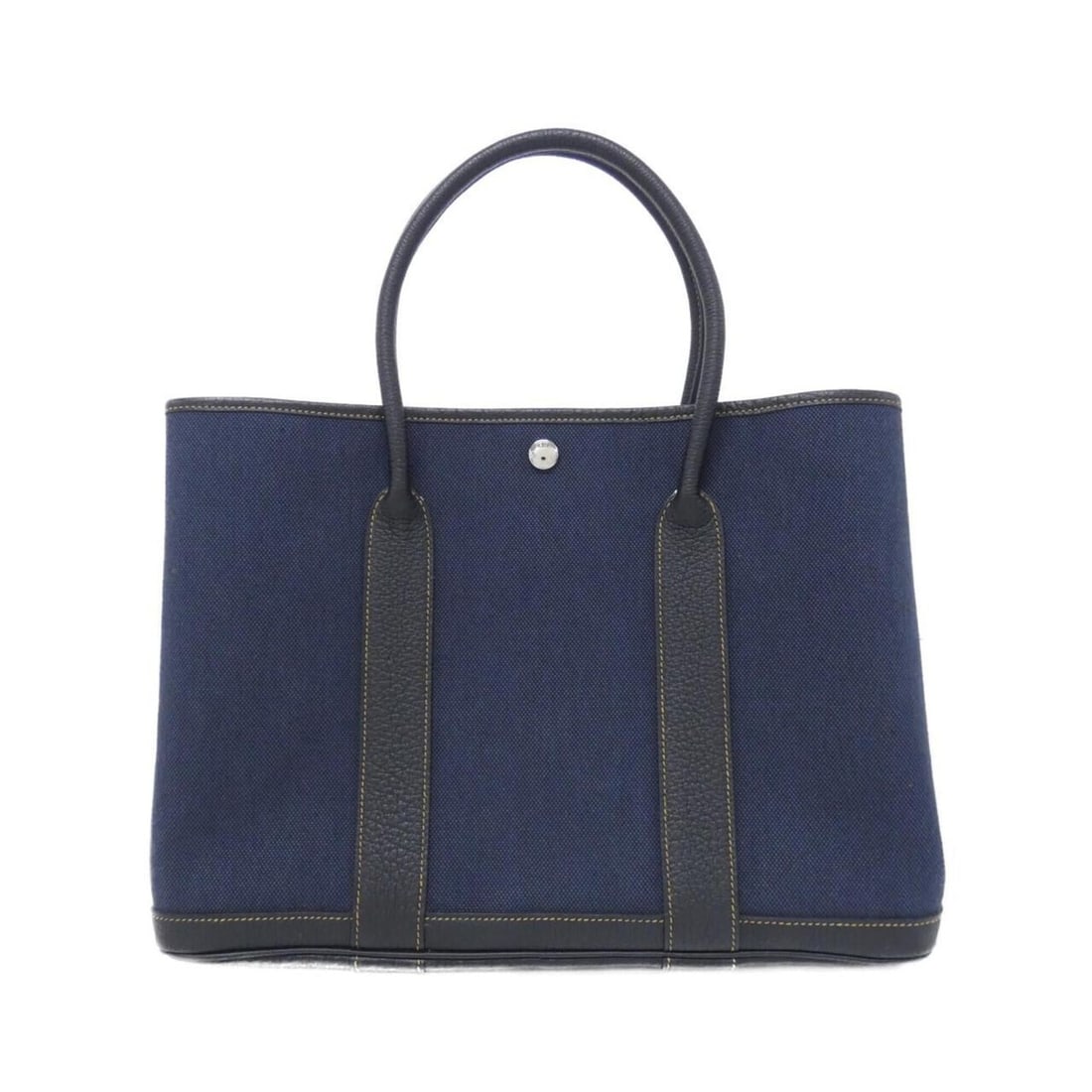 Hermes Garden Party 36cm 064419CK Handbag: --- Catalog ---Category: SizeSize (HxWxD): 26cm x 36cm x 18cm / 10.23'' x 14.17'' x 7.08''Category: DesignType: HandbagColor: Black, BlueGender: Men,WomenMaterial: Toile H , Buffle skipper leather Har