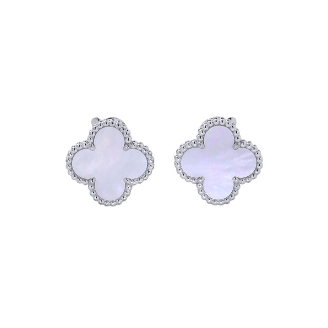 Van Cleef & Arpels Alhambra Earrings, Mother of Pearl, 18K White Gold, VCARF48600.: --- Catalog ---Category: SizeSize (HxWxD): 15.00mm x 15.00mm / 0.59'' x 0.59''Category: DesignType: Stud earringsGender: WomenMaterial: White gold (18K)Category: GeneralBrand: Van Cleef & Arpels---