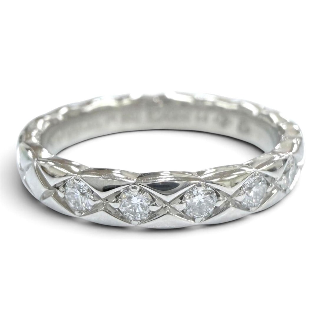 CHANEL J11387 PT950 Diamond Coco Crush 5P Ring with Certificate (June 2021) - Platinum, Size 44,: --- Catalog ---Category: SizeUS Size: 3Brand Size: 44Category: DesignType: Band ringColor: PlatinumStone: DiamondGender: WomenMaterial: Platinum 950Category: GeneralMPN: J11387Brand: Chanel--- Item Li