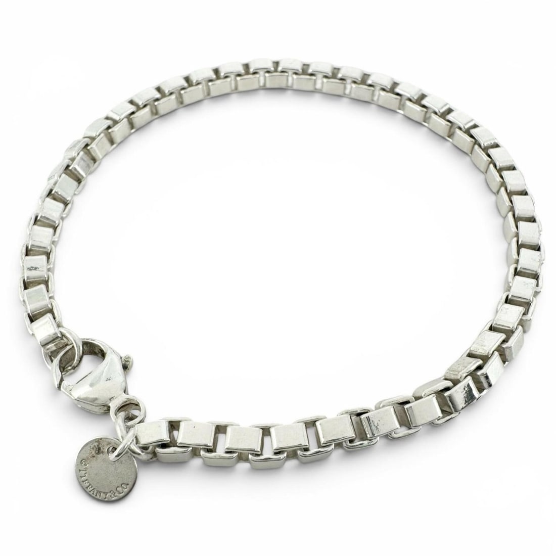 TIFFANY&Co. Tiffany Venetian AG925 Box Chain Bracelet, Silver, Weight 15.75g, Women's, Comes with: --- Catalog ---Category: SizeLength: 19.5cm / 7.67''Category: DesignType: Charm braceletColor: SilverGender: WomenMaterial: Silver 925Category: GeneralBrand: Tiffany--- Item List ---Section: Condition