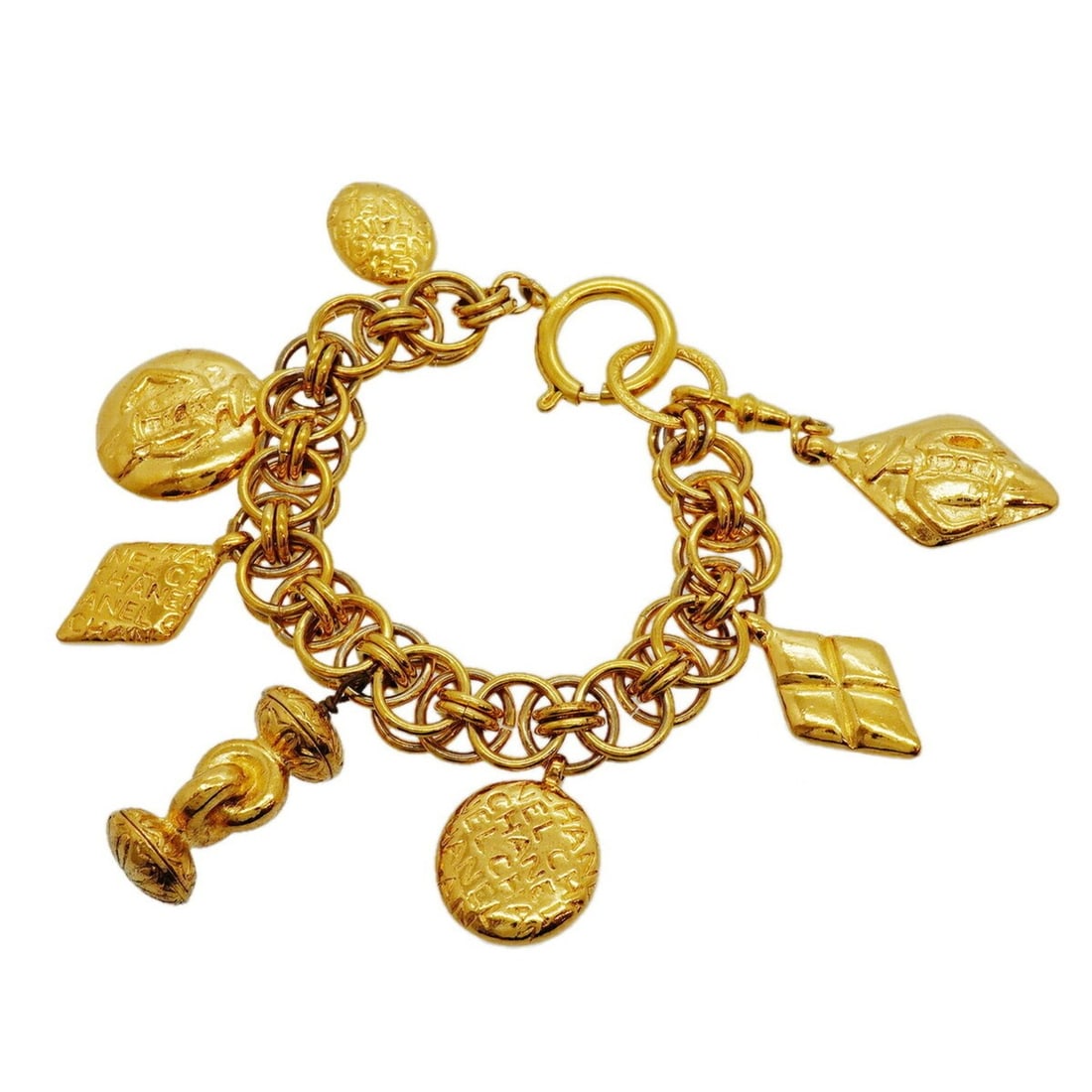 Chanel Bracelet, Matelassé Mademoiselle, GP Plated Gold, Women's, P3388510: --- Catalog ---Category: SizeLength: 17cm / 6.69''Category: DesignType: Charm braceletColor: GoldGender: WomenMaterial: Gold platingCategory: GeneralBrand: Chanel--- Item List ---Section: ConditionRan
