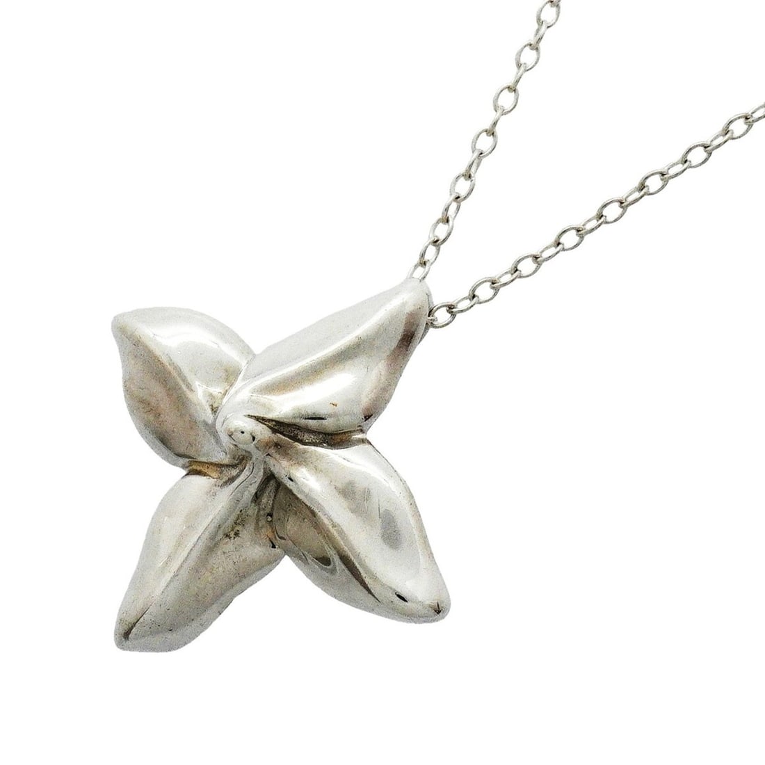 Tiffany & Co. Poinsettia Necklace, Sterling Silver 925, Women's: --- Catalog ---Category: SizePendant Size: 23.2mm x 23.2mm / 0.91'' x 0.91''Neck Circumference: 40 cm / 15.74''Category: DesignGender: WomenMaterial: Silver 925Necklace Type: NecklaceCategory: General