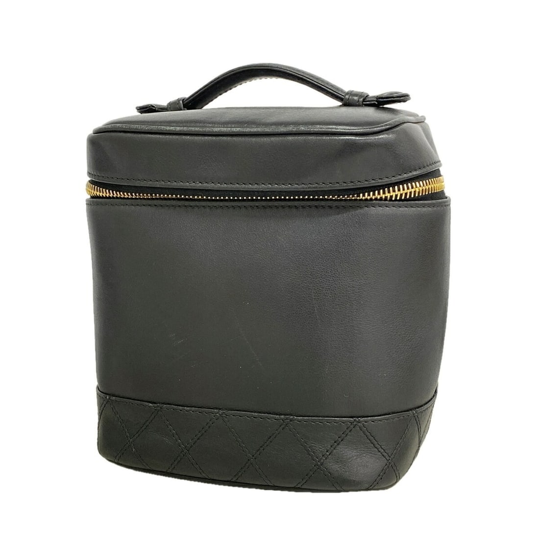 Chanel Bicolore Lambskin Handbag/Vanity Bag, Black, Women's: --- Catalog ---Category: SizeSize (HxWxD): 17cm x 15cm x 13cm / 6.69'' x 5.9'' x 5.11''Category: DesignType: Vanity bagColor: BlackGender: WomenMaterial: Leather Hardware Color: GoldLeather/Fur Type: 