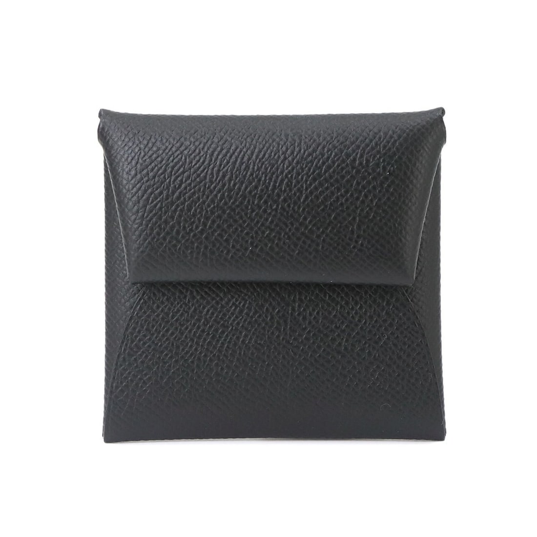 Hermes Bastia Coin Case - Black Epsom Leather, Z Stamp: --- Catalog ---Category: SizeSize (HxWxD): 8cm x 8.5cm x 1cm / 3.14'' x 3.34'' x 0.39''Category: DesignType: Coin purse/coin caseColor: BlackGender: Women,MenMaterial: Epsom leather Category: GeneralB