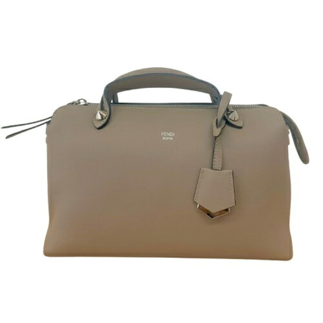 FENDI By The Way Shoulder Bag 8BL146 1D5 Leather Handbag for Women: --- Catalog ---Category: SizeSize (HxWxD): 18cm x 27cm x 13cm / 7.08'' x 10.62'' x 5.11''Category: DesignType: Handbag, Shoulder bagColor: Light grayGender: WomenMaterial: Leather Category: GeneralLin