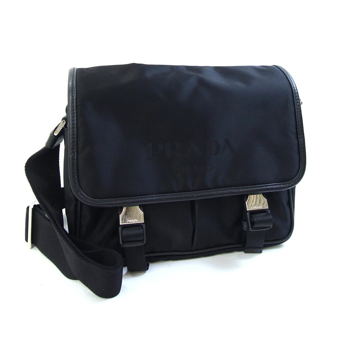Prada Shoulder Bag VA0769 Black Nylon Leather for Women PRADA: --- Catalog ---Category: SizeSize (HxWxD): 20cm x 25cm x 10cm / 7.87'' x 9.84'' x 3.93''Category: DesignType: Shoulder bagColor: BlackGender: WomenMaterial: Nylon , Leather Category: GeneralBrand: