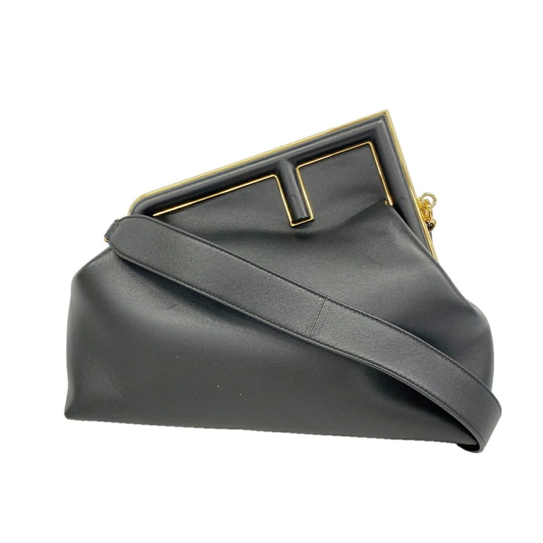 Fendi First Leather Shoulder Bag, Black, Women's: --- Catalog ---Category: SizeSize (HxWxD): 26cm x 32cm x 10cm / 10.23'' x 12.59'' x 3.93''Category: DesignType: Shoulder bagColor: BlackGender: WomenMaterial: Leather Hardware Color: GoldCategory: Gen