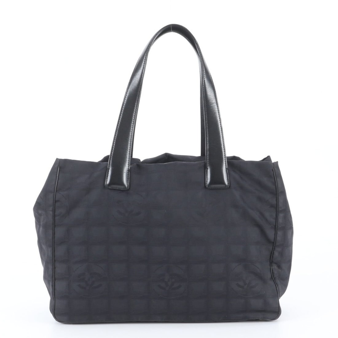 Chanel New Travel MM Coco Mark Leather Tote Bag Shoulder for Women (with serial seal): --- Catalog ---Category: SizeSize (HxWxD): 25cm x 36cm x 15cm / 9.84'' x 14.17'' x 5.9''Category: DesignType: Shoulder bag, Tote bagColor: BlackGender: WomenMaterial: Leather , Nylon Category: General