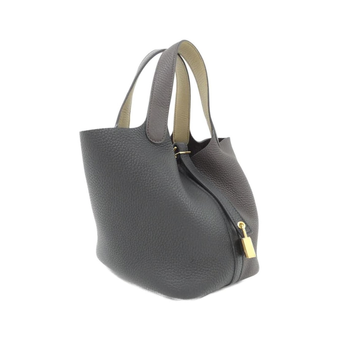 Hermes Picotin Lock Casaque 2 PM 082321CC Handbag: --- Catalog ---Category: SizeSize (HxWxD): 19cm x 18cm x 14cm / 7.48'' x 7.08'' x 5.51''Category: DesignType: HandbagColor: BlackGender: WomenMaterial: Taurillon clemence leather Category: GeneralMPN: