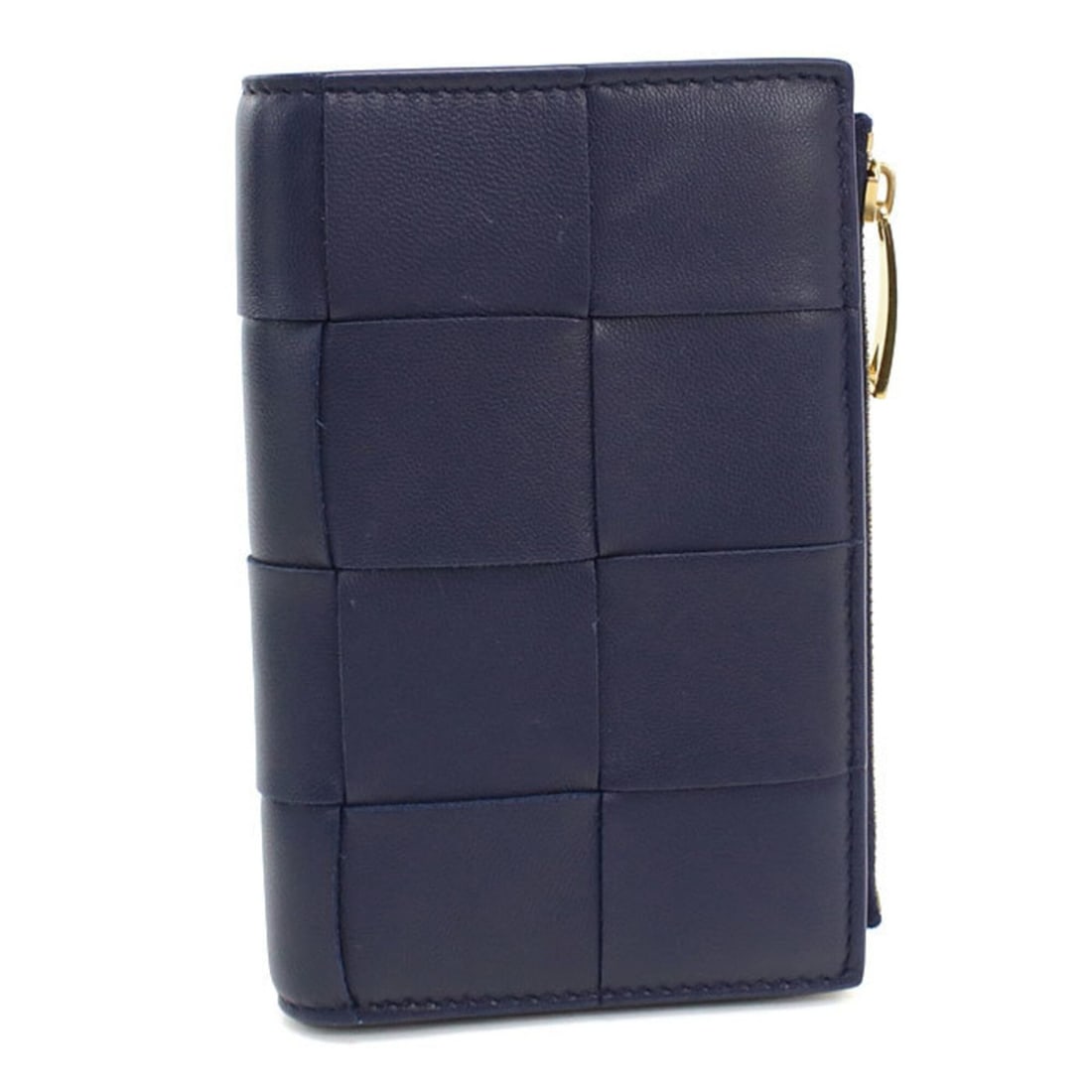 BOTTEGA VENETA Women's Cassette Bi-fold Wallet, Navy: --- Catalog ---Category: SizeSize (HxWxD): 14cm x 9cm x 1.5cm / 5.51'' x 3.54'' x 0.59''Category: DesignType: Wallet (bi-fold)Color: NavyGender: WomenMaterial: Leather Leather/Fur Type: LambskinCatego