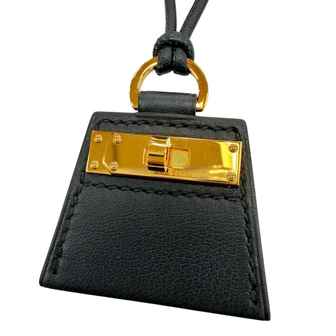 HERMES MONPETIT KELLY PM Gold Hardware Leather Necklace, Black, Made in France, Women's, with Box: --- Catalog ---Category: SizePendant Size: 45mm x 38mm / 1.77'' x 1.49''Neck Circumference: 32.5 cm / 12.79''Category: DesignColor: BlackGender: WomenMaterial: LeatherNecklace Type: NecklaceCategory: