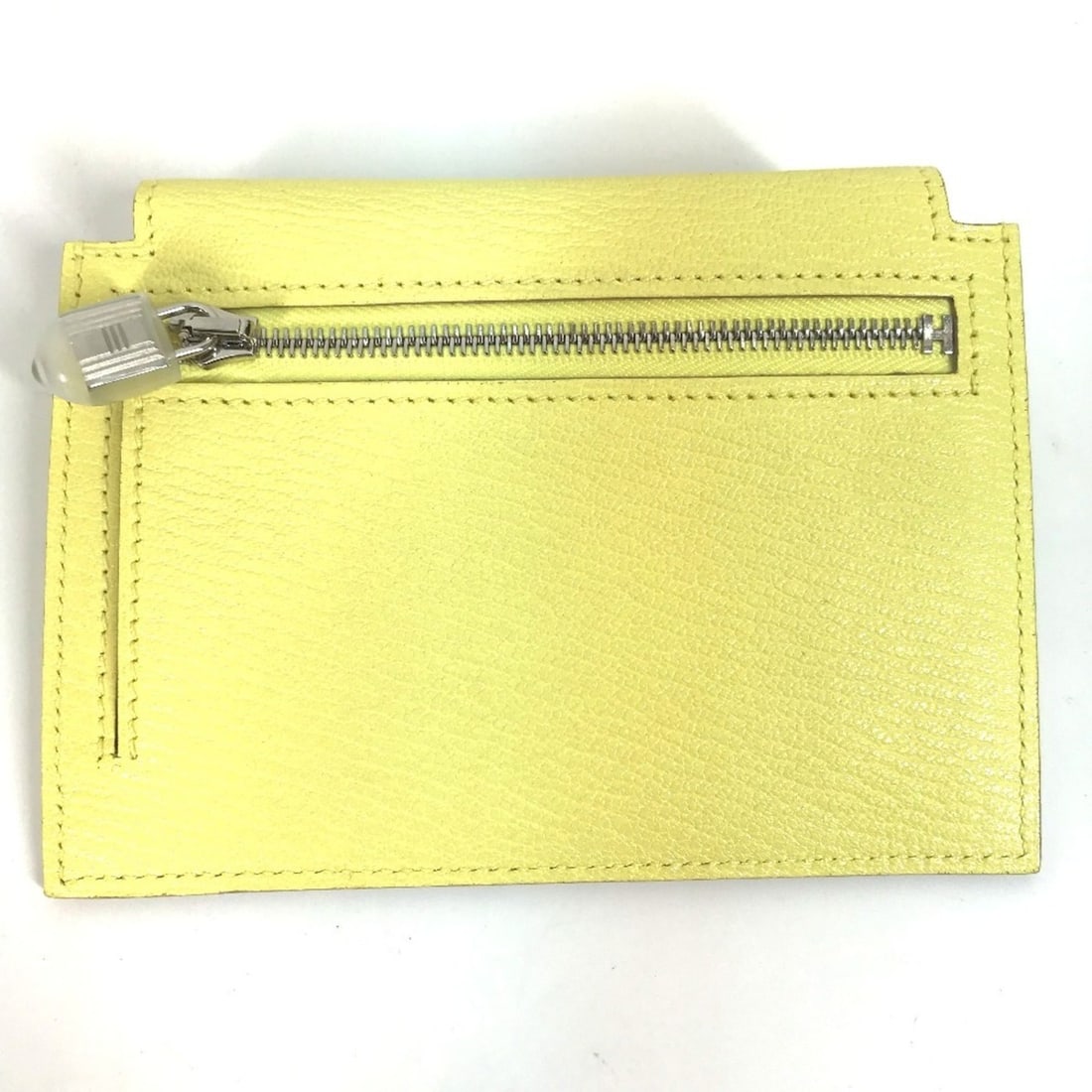 HERMES Hermes Coin Purse Kelly Pocket Compact Wallet Wallet/Coin Case Chevre Women's Yellow: --- Catalog ---Category: SizeSize (HxWxD): 9.5cm x 13cm / 3.74'' x 5.11''Category: DesignType: Coin purse/coin caseColor: YellowGender: WomenMaterial: Chevre leather Category: GeneralBrand: Hermes--- 