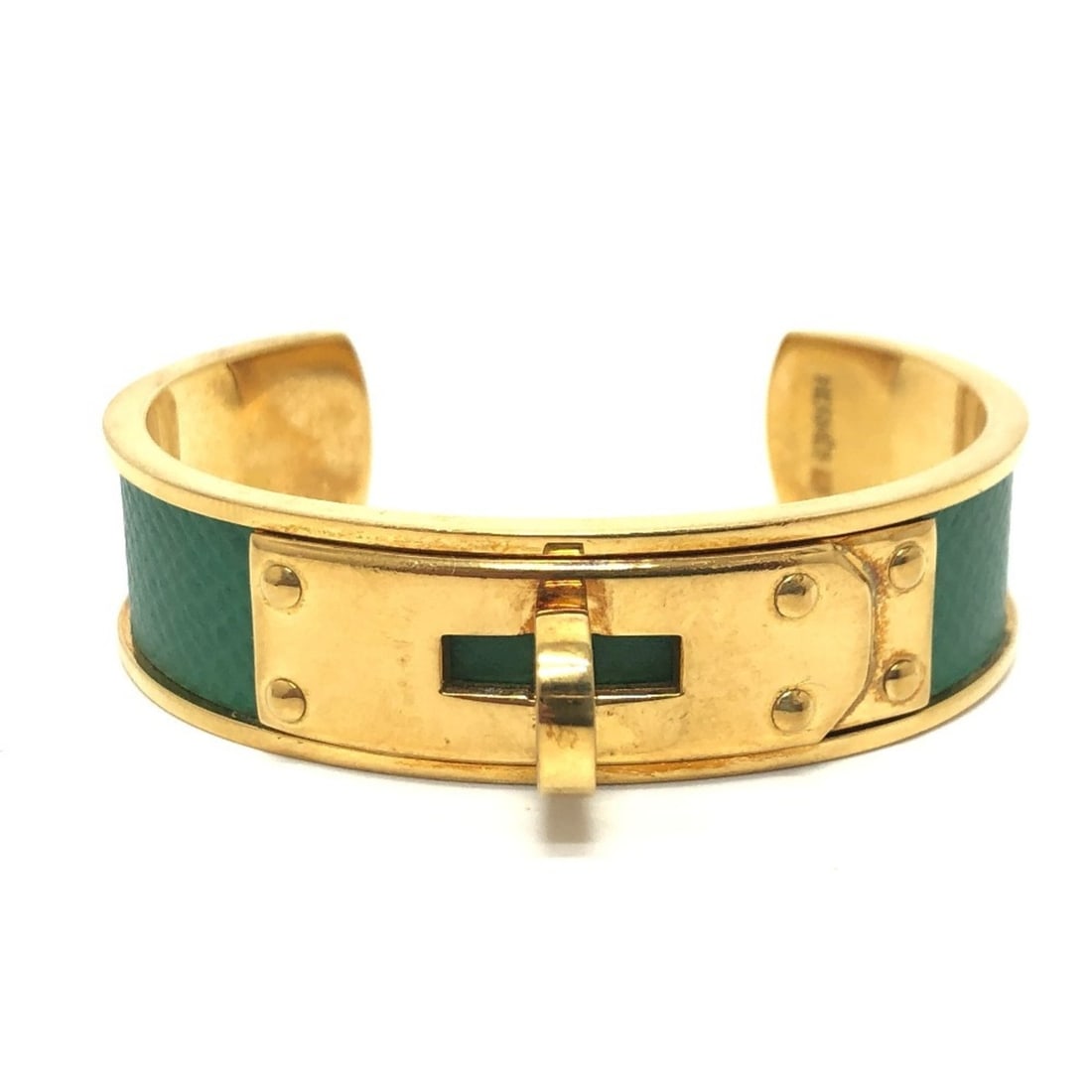 HERMES Kelly Bangle Bracelet Metal Epson Ladies Gold T-241101-38: --- Catalog ---Category: SizeLength: 15.5cm / 6.1''Category: DesignType: BangleColor: Gold, GreenGender: WomenMaterial: Epsom leather, MetalCategory: GeneralBrand: Hermes--- Item List ---Section: Cond