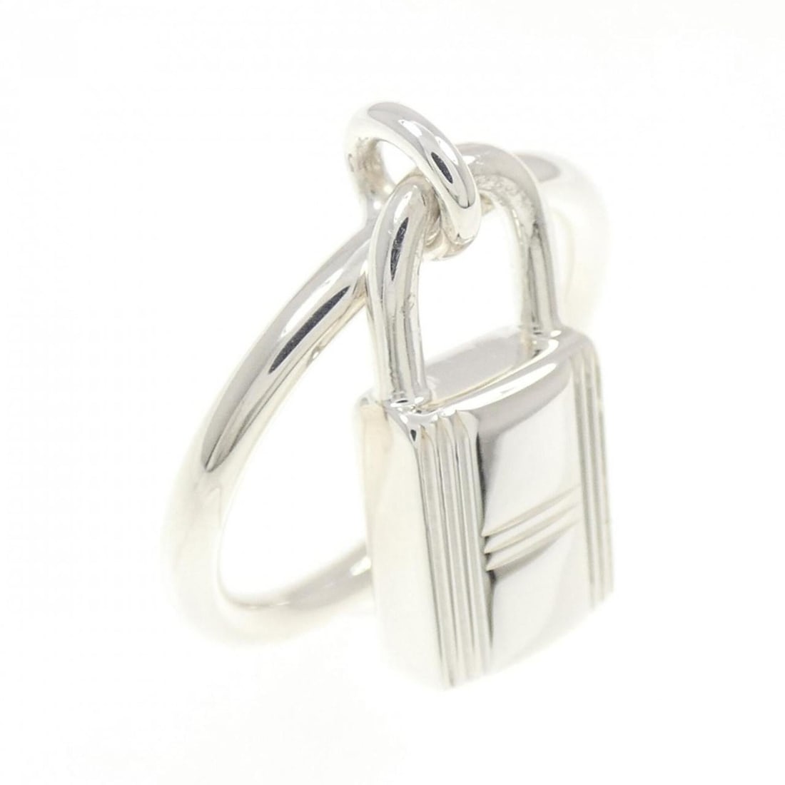 Hermes Kelly Cadena Ring: --- Catalog ---Category: SizeUS Size: 6.5Brand Size: 52Category: DesignType: Band ringColor: SilverGender: WomenMaterial: Silver 925Category: GeneralMPN: H121610BBrand: Hermes--- Item List