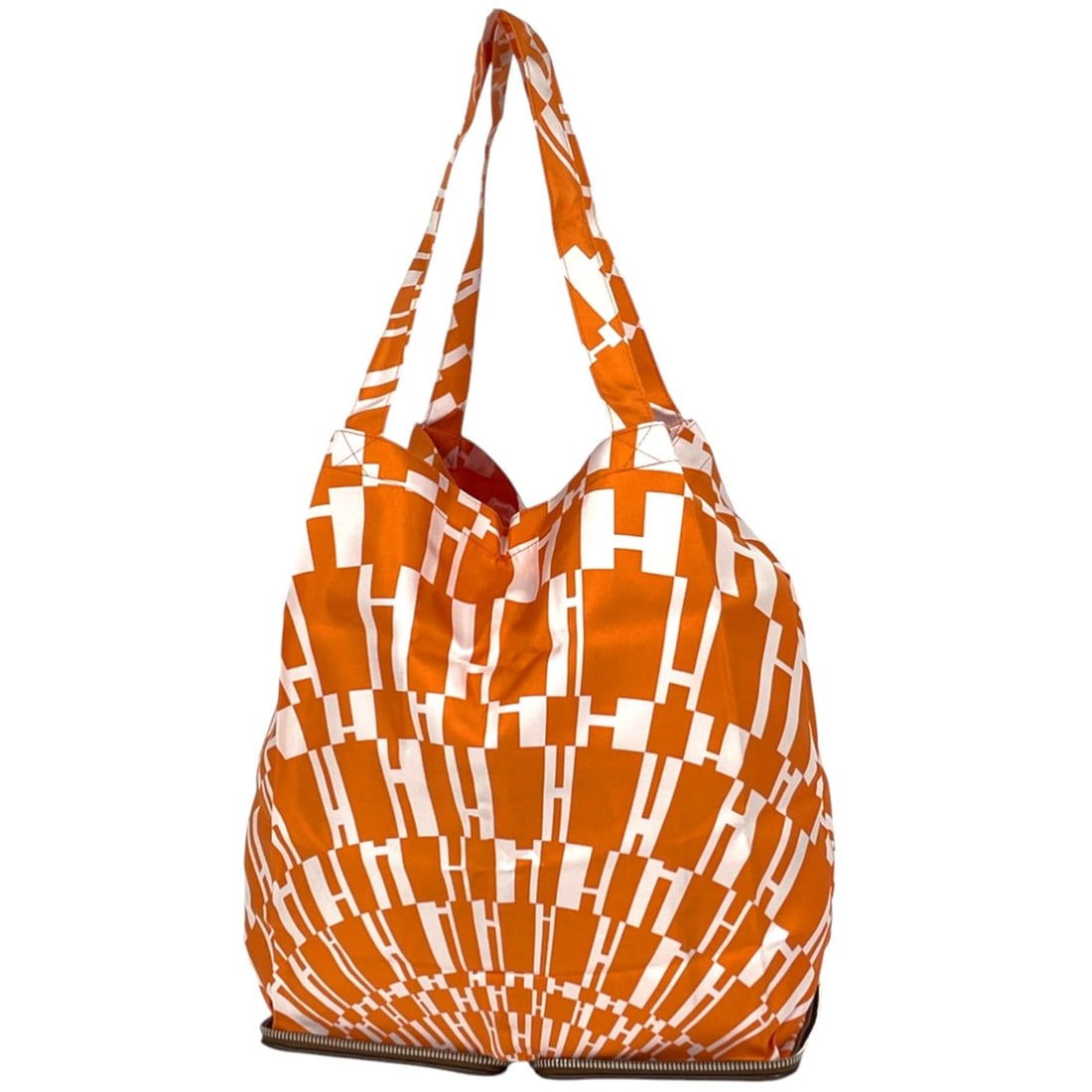 Hermes Silky Pop Tote Bag, Foldable Leather Brown/Orange, Size L, Women's: --- Catalog ---Category: SizeSize (HxWxD): 34cm x 29cm x 13cm / 13.38'' x 11.41'' x 5.11''Category: DesignType: Eco-bag, Tote bagColor: Brown, OrangeGender: WomenMaterial: Leather , Silk Category: Gen